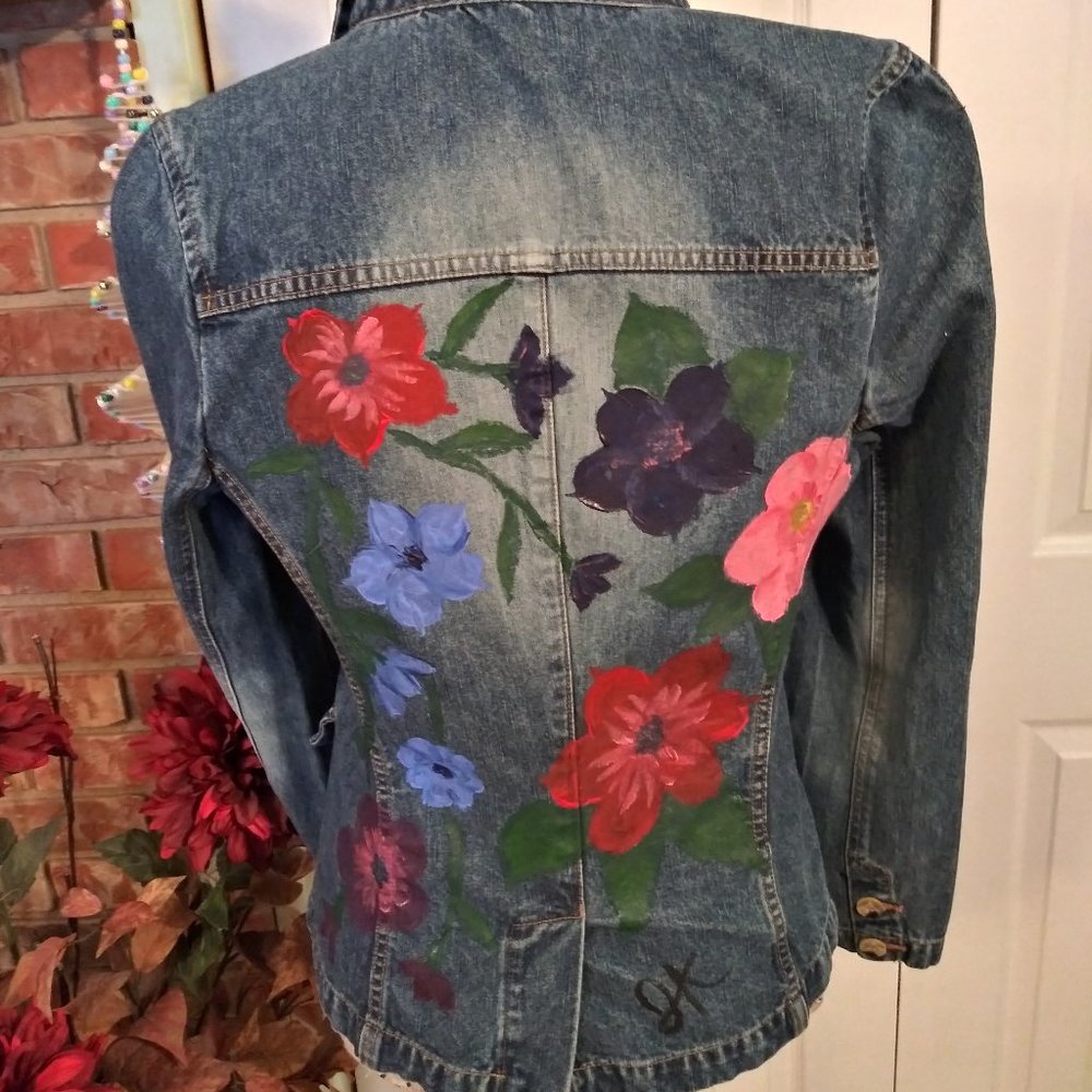 639 jeaniemade Size Med. Painted Jean Jacket - Picture 1 of 4